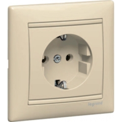 Розетки силовые Legrand DIY Valena Крем Розетка 1-ая с/з (695612)